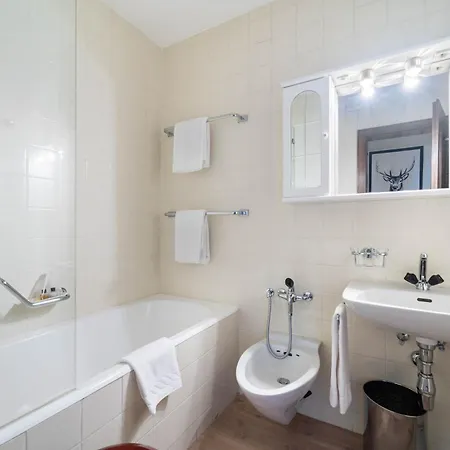 2bedr Parking View Apartment *